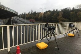 Openbaar Ministerie start digitale handhaving op handheld telefoongebruik achter het stuur