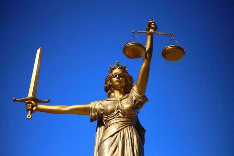 Dagvaarding voor openlijk geweld tegen medewerkers vuilnisophaaldienst