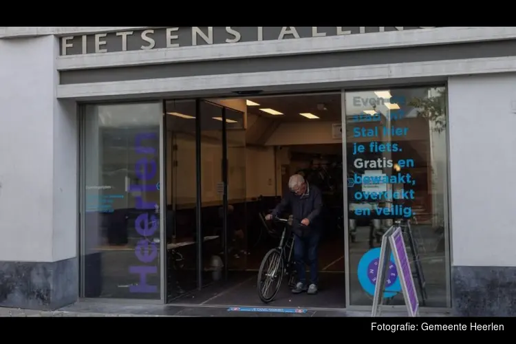 Fietsenstalling langer open