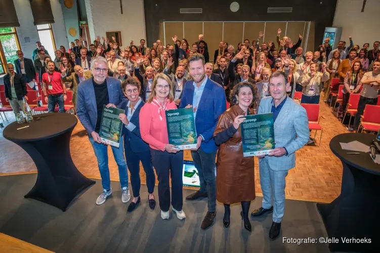 Wandelnet, KWbN en NBTC roepen op tot meer ruimte voor wandelen in Nederland