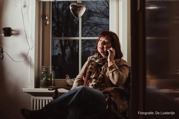 Donkere dagen zijn zwaar: de Luisterlijn biedt een luisterend oor. Vrijwilligers gezocht in en rondom Heerlen