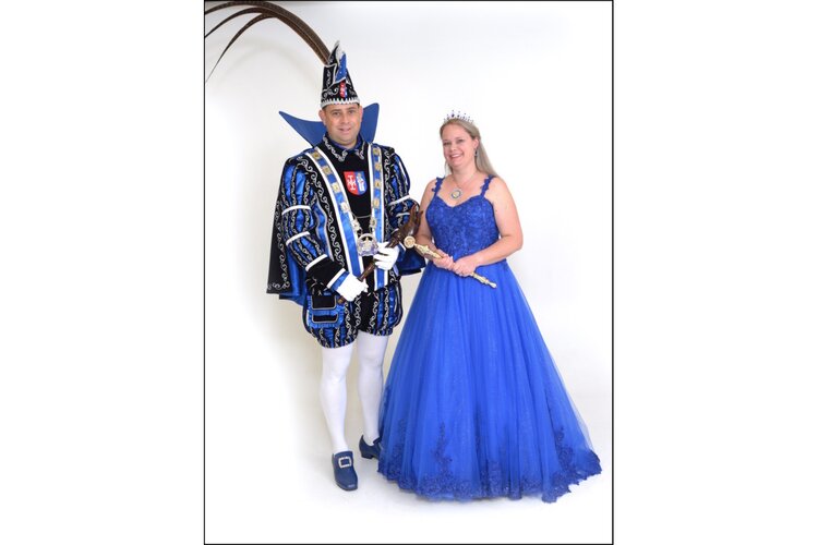 Randy I en Christel I nieuw Stadsprinsenpaar Parelrieëk Broenssem