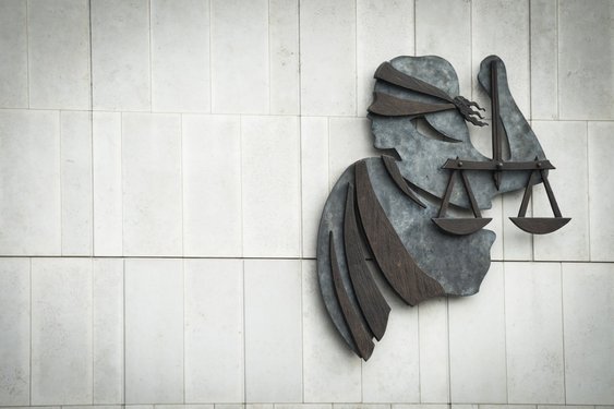 OM eist gevangenisstraf en tbs met dwangverpleging in coldcase verkrachtingszaak (1994) en mishandeling en opsluiting (2024)